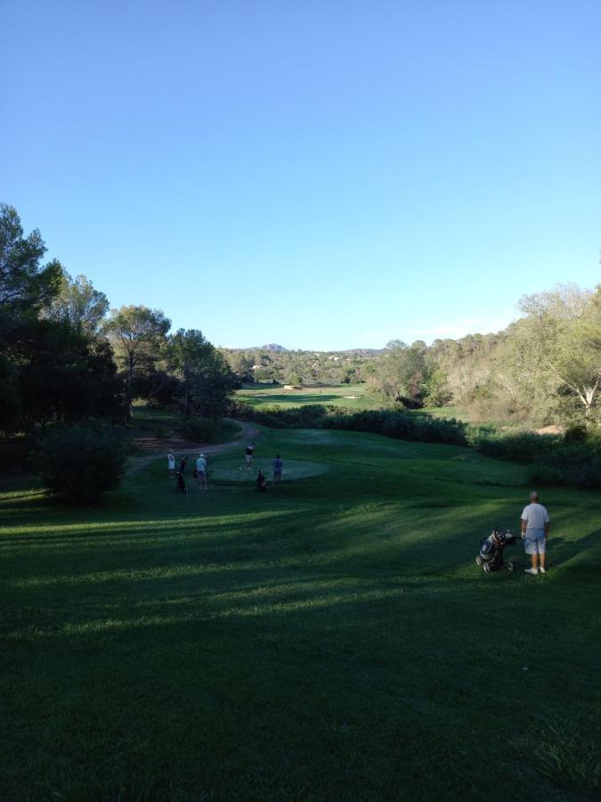 Les Hauts Du Golf Rez De Jardin Piscine Tennis Сен-Рафаэль Экстерьер фото